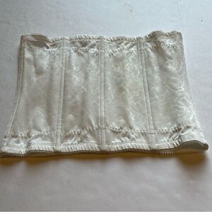 Flexees Women's Instant Waist Slimmer Long Torso White  Size 2X